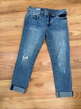 Kut from the Kloth Cropped Boyfriend Jeans in Mid Blue